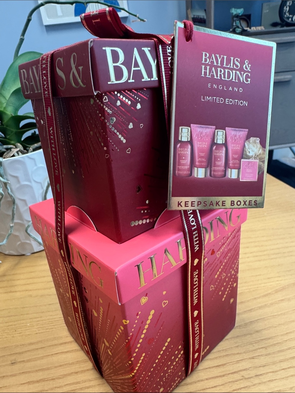 Baylis & Harding England Limited Edition Keepsake Midnight Cherry Gift Set